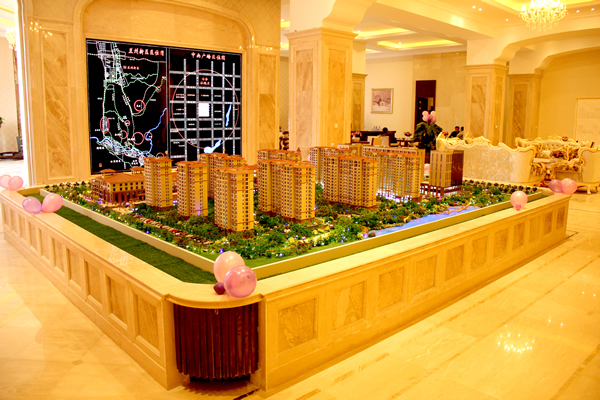 �^(q��)����V��